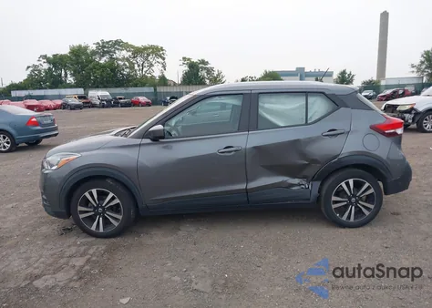 2019 Nissan Kicks Sv z USA, uszkodzony, nr VIN 3N1CP5CU8KL552553